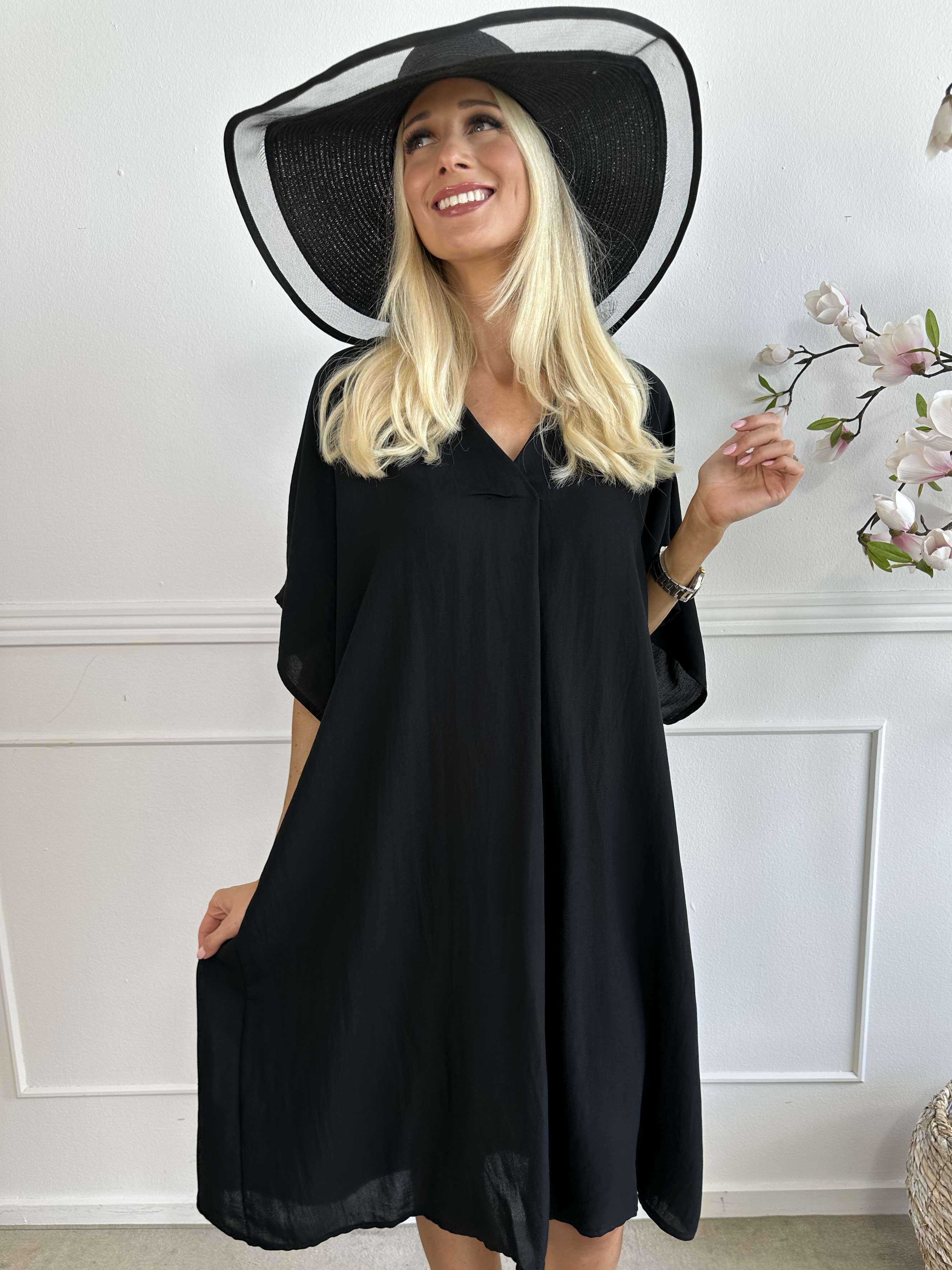 Astrid - Enkel klänning med v-ringning